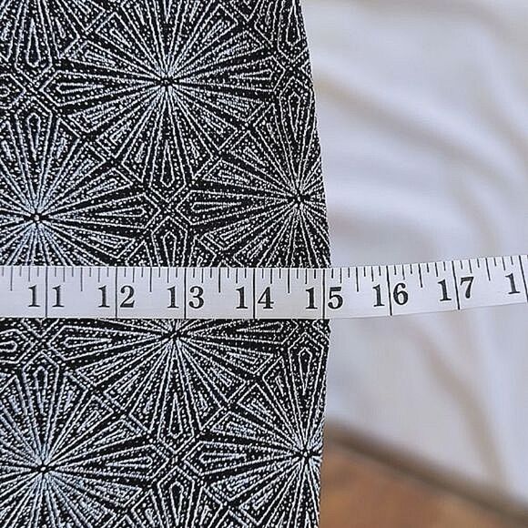 H&M Black/Silver Glittery Mini Skirt size XS - Picture 10 of 12